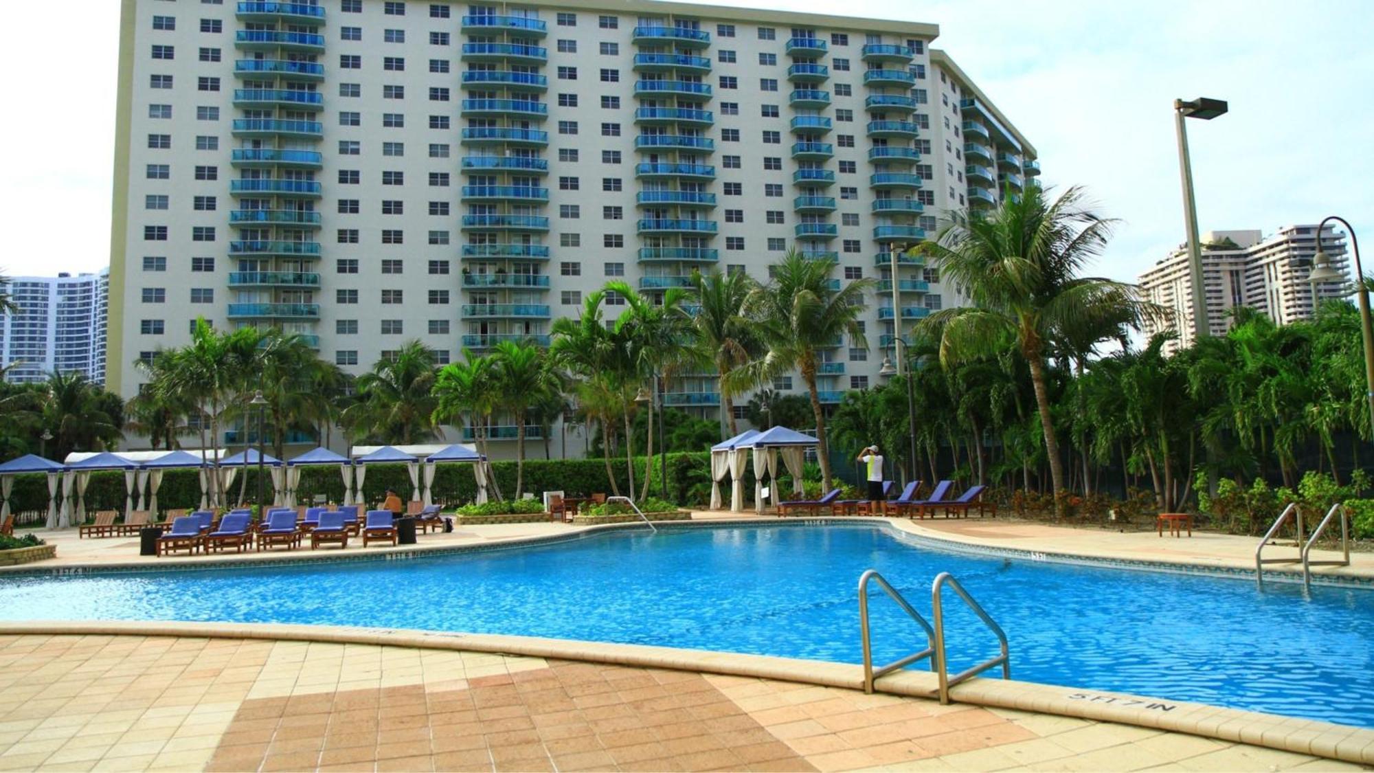 Stunning Water Views 1Br Condo With Pool And Tennis Court Sunny Isles Beach Zewnętrze zdjęcie