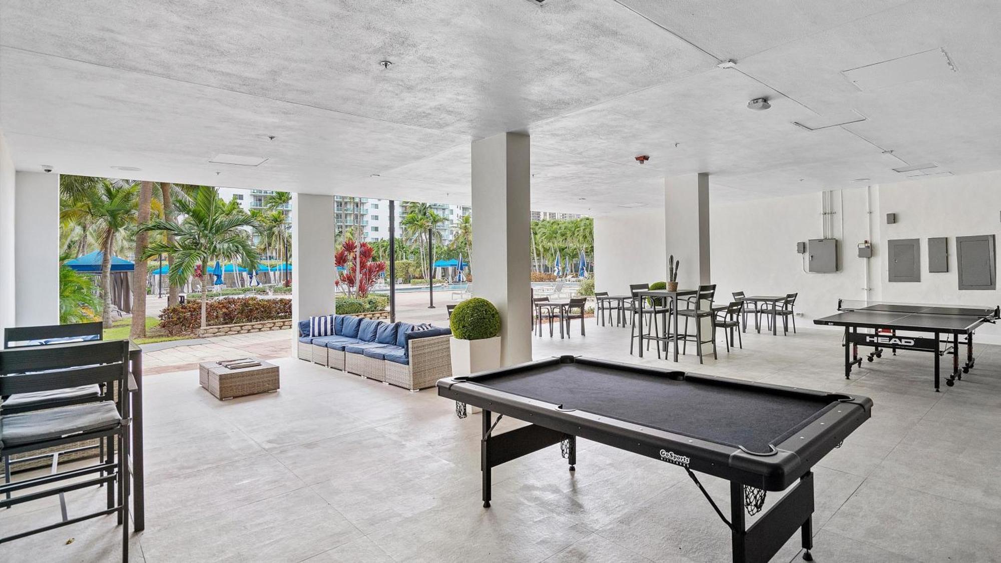 Stunning Water Views 1Br Condo With Pool And Tennis Court Sunny Isles Beach Zewnętrze zdjęcie